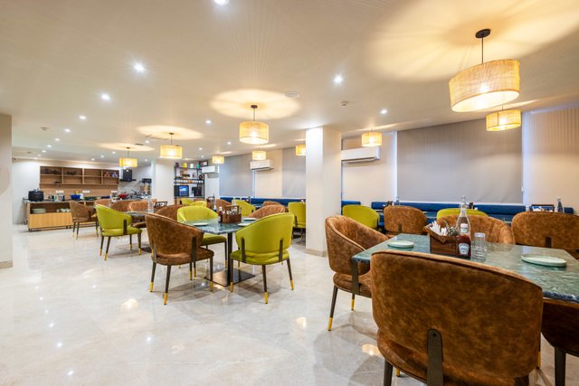 Saltstayz Premier - Medicity (Near Medanta Hospital) photos image 13