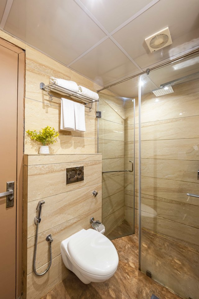 Saltstayz Premier - Medicity (Near Medanta Hospital) photos image 32