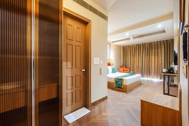 Saltstayz Premier - Medicity (Near Medanta Hospital) photos image 33