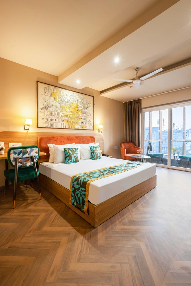 Saltstayz Select - Medicity (Near Medanta Hospital) image 2