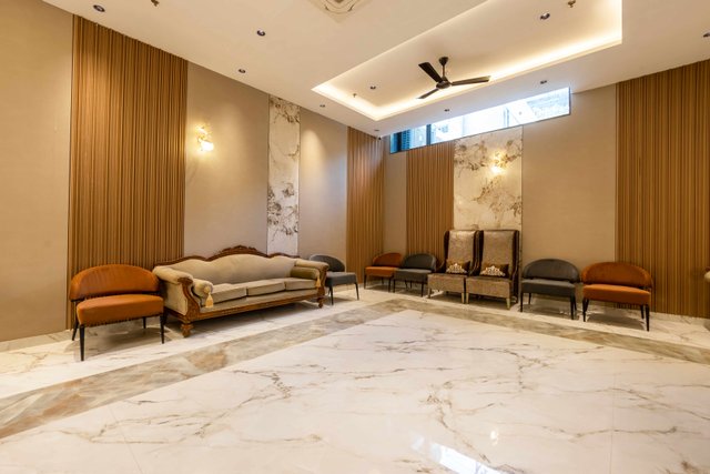 Saltstayz Premier - Noida, Near Sector 18 Metro station photos image 15