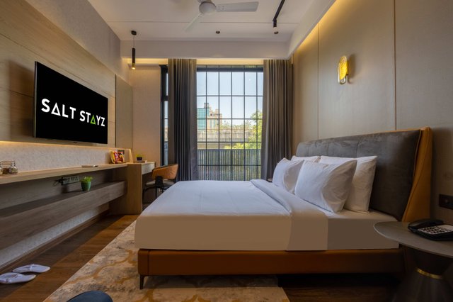 Saltstayz Premier - Noida, Near Sector 18 Metro station photos image 7
