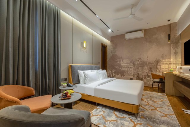 Saltstayz Premier - Noida, Near Sector 18 Metro station photos image 26