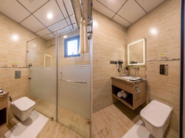 Saltstayz Premier - Noida, Near Sector 18 Metro station photos image 38