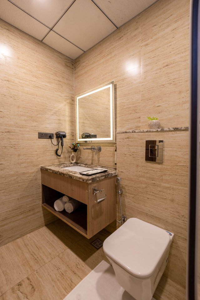 Saltstayz Premier - Noida, Near Sector 18 Metro station photos image 39