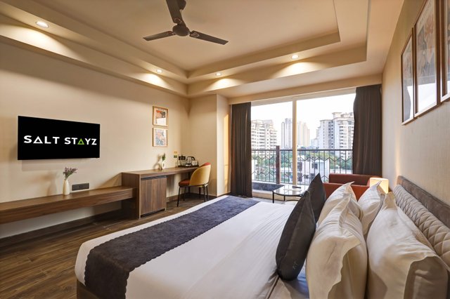 Saltstayz Premier - Golf Course Road & Sector 42 photos image 16