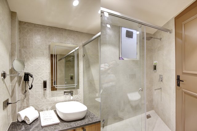 Saltstayz Premier - Near Golf Course Road & Sector 57 photos image 49