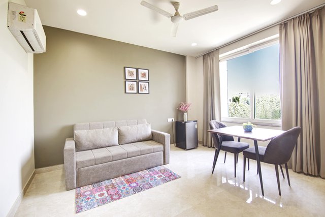Saltstayz Select - Near Sohna Road City Center image 3