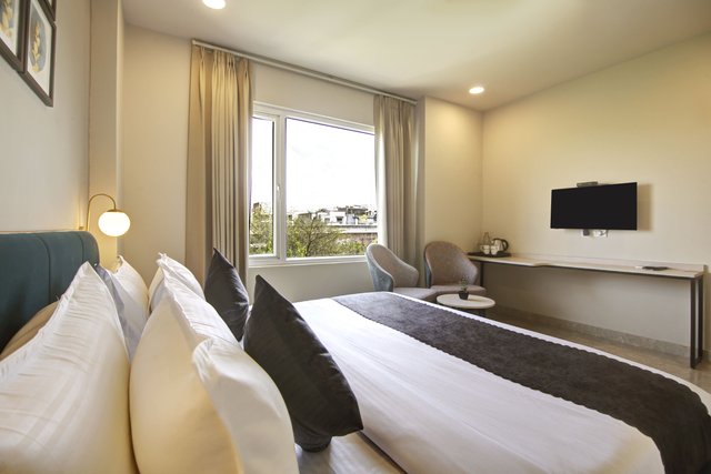 Saltstayz Select - Golf Course Road & Sector 27 photos image 3