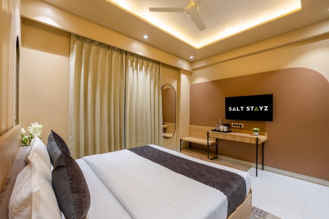 Saltstayz Premier - Sector 50 & Golf Course Ext Road photos image 29