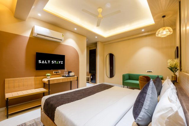 Saltstayz Premier - Sector 50 & Golf Course Ext Road photos image 51