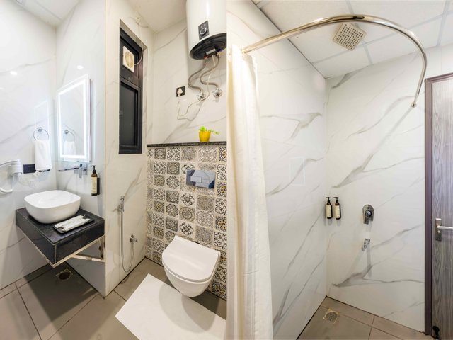 Saltstayz Premier Near Sector 44 Corporate Hub photos image 49
