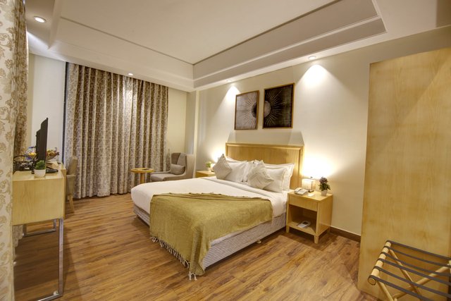 Saltstayz Select - Galleria Market & Golf Course Road photos image 4