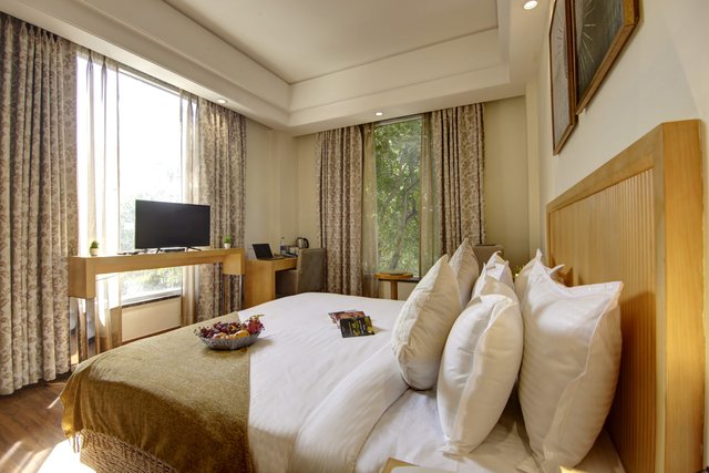 Saltstayz Select - Galleria Market & Golf Course Road photos image 2