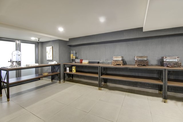 Saltstayz Select - Golf Course Road & Sector 57 photos image 8