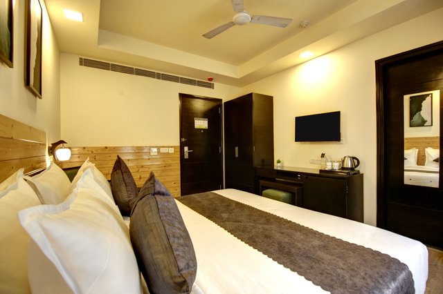 Saltstayz Select - Nehru Place & New Friends Colony photos image 15