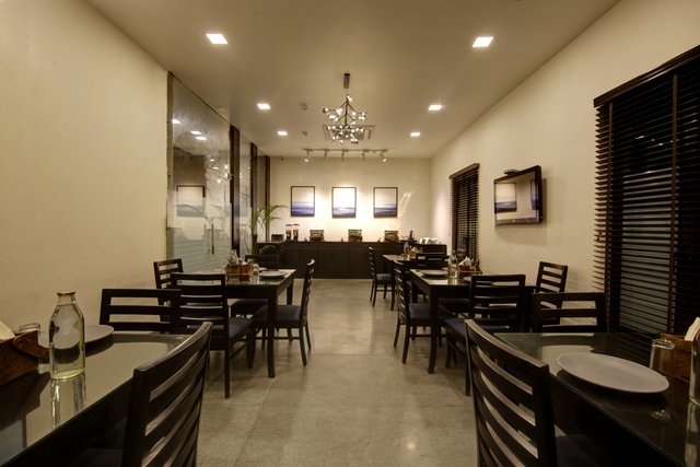 Saltstayz Select - Nehru Place & New Friends Colony image 5