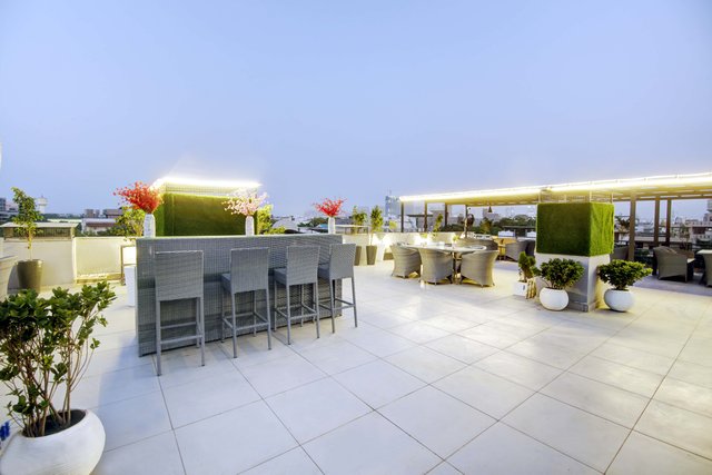 Saltstayz Premier - Galleria Market Road & Sector 27 photos image 37