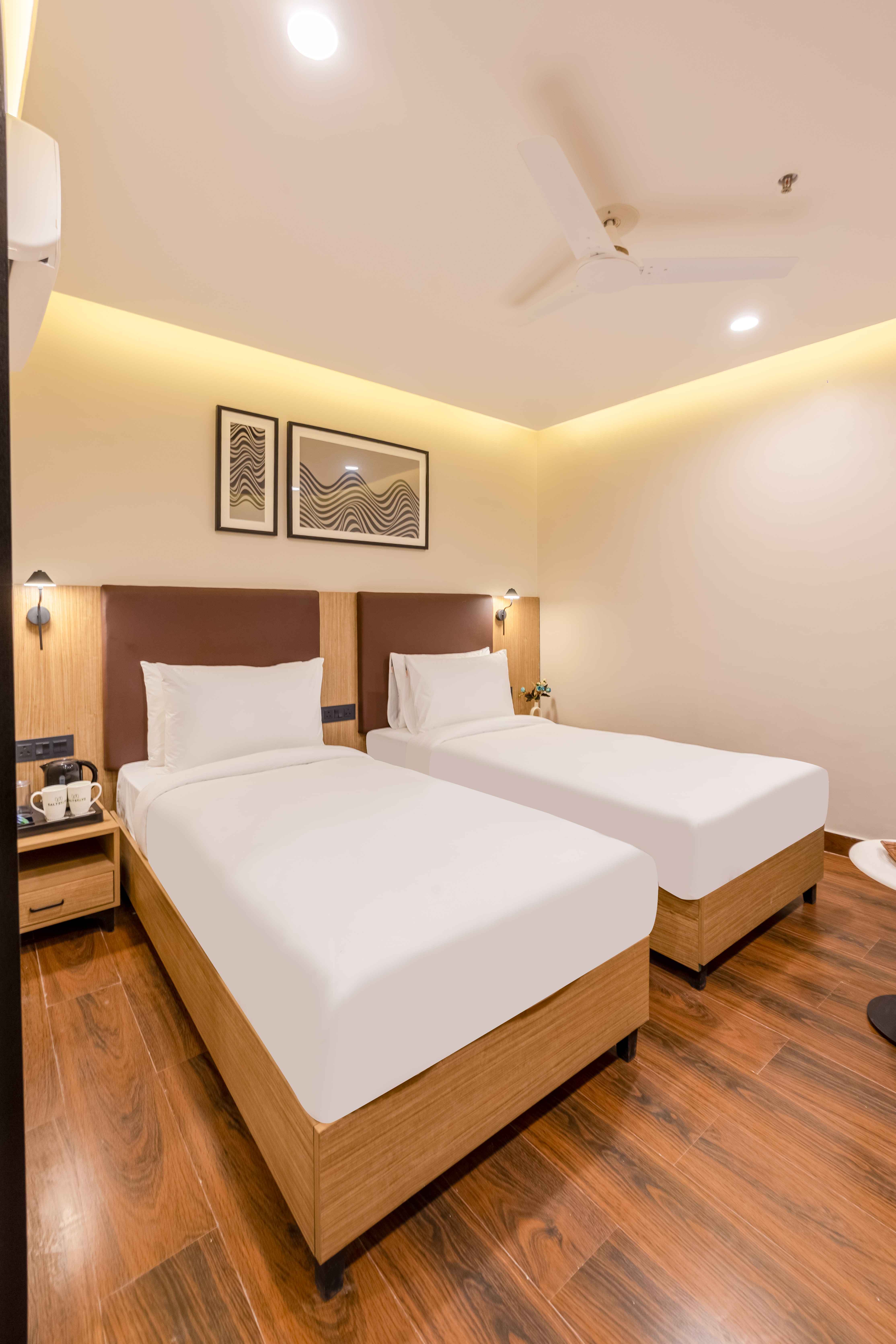 Saltstayz Premier - Sector 15 Noida photos image 25