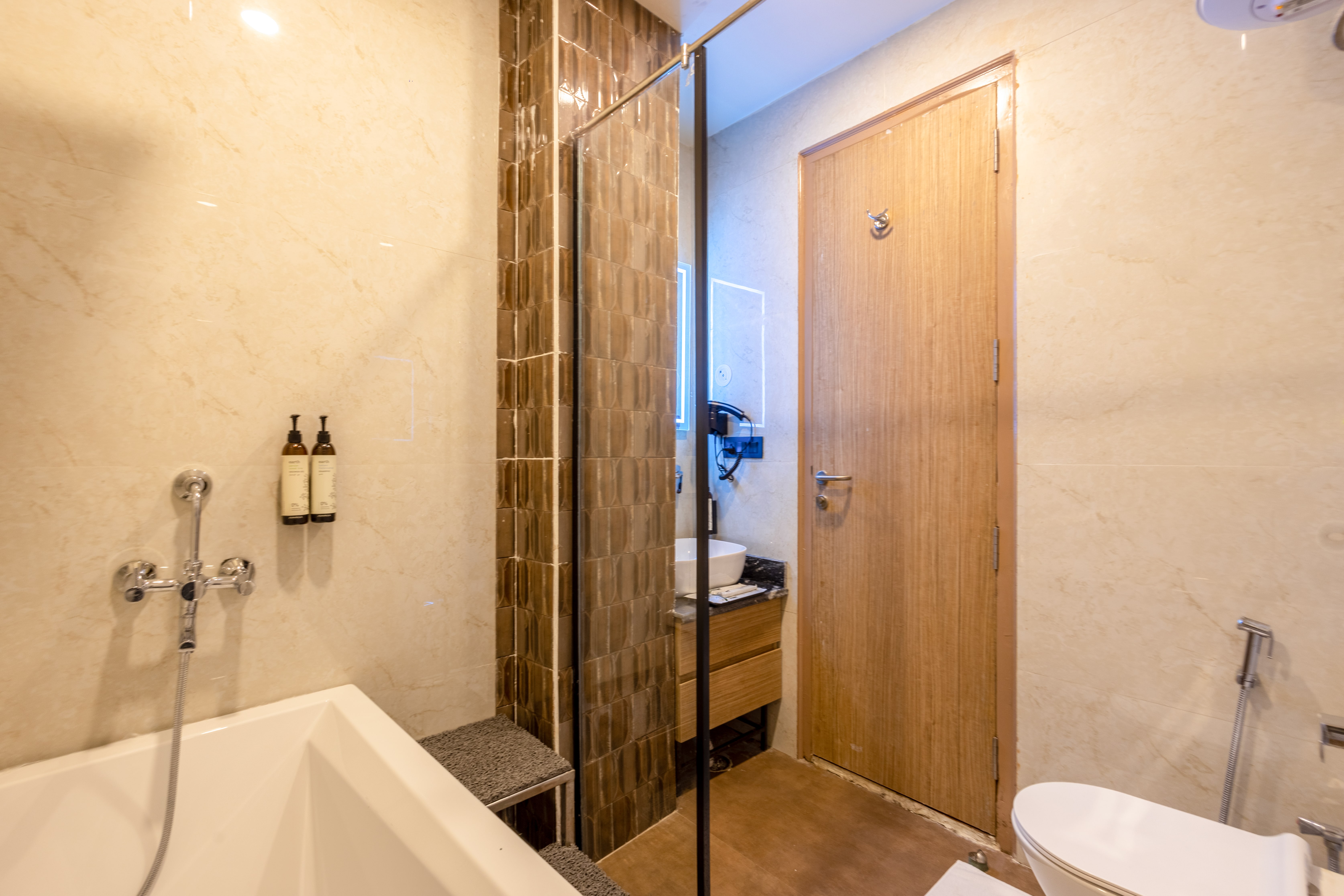 Saltstayz Premier - Sector 15 Noida photos image 46