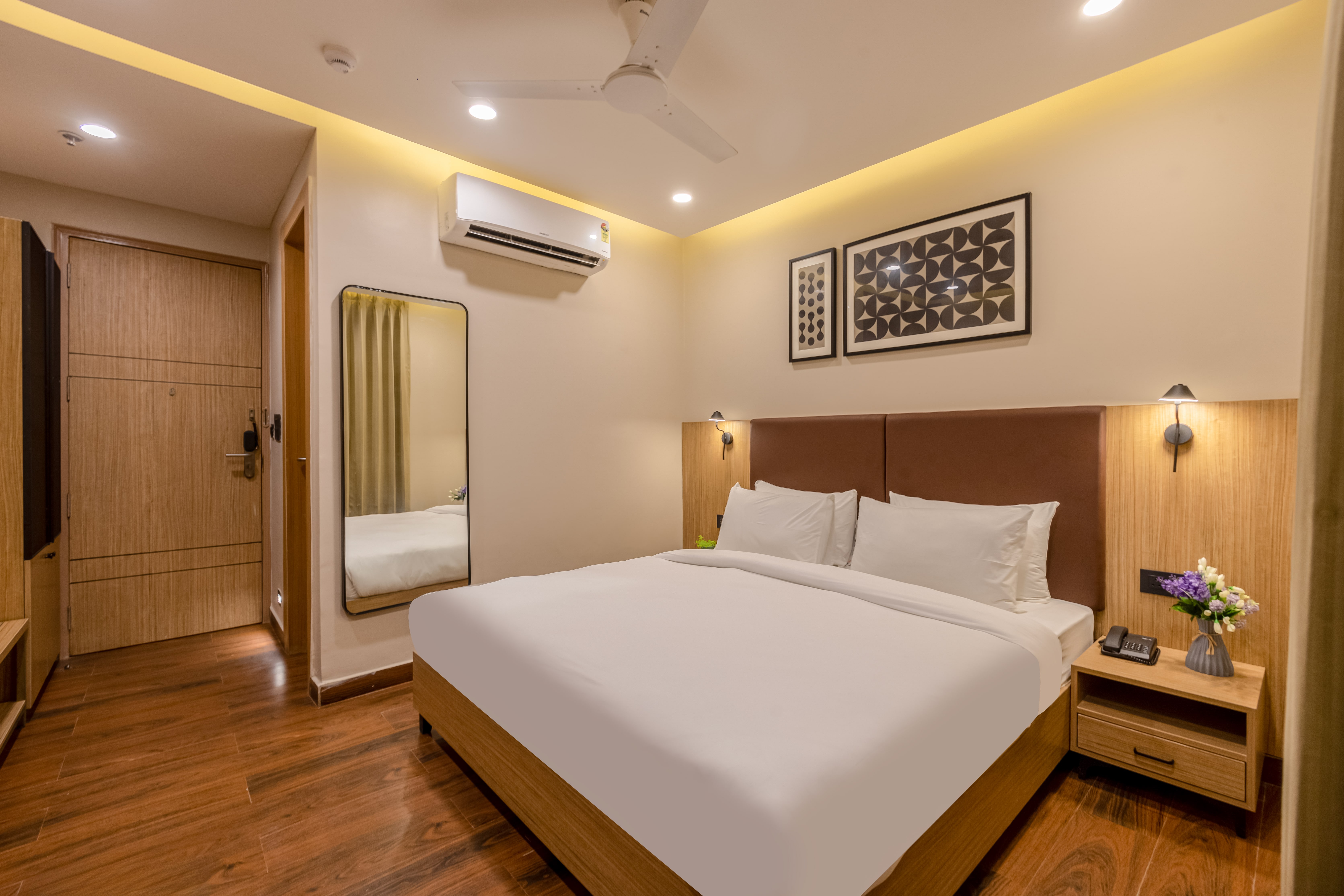 Saltstayz Premier - Sector 15 Noida photos image 82