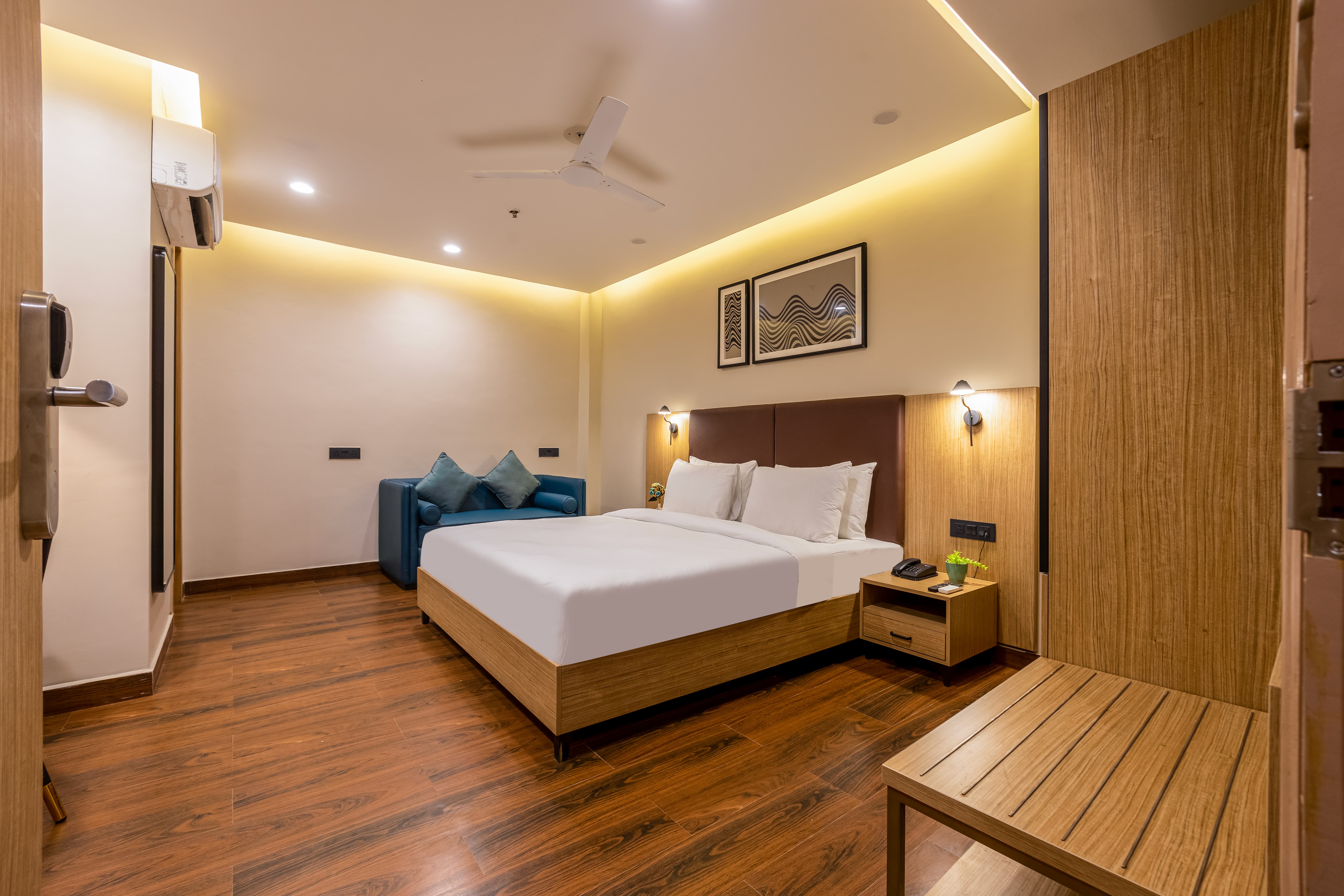 Saltstayz Premier - Sector 15 Noida photos image 89