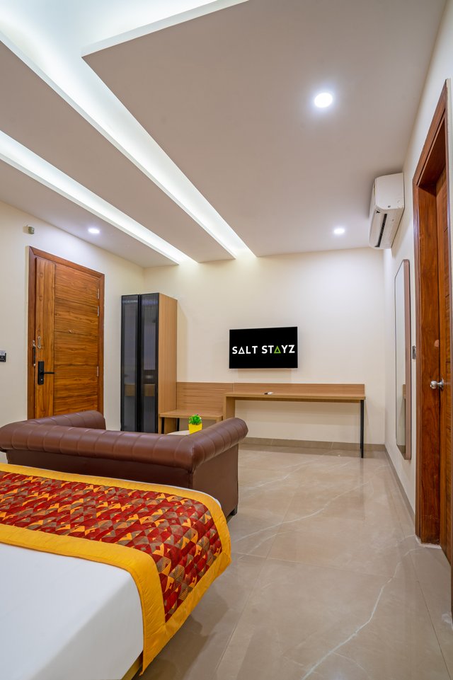 Saltstayz Premier Noida Sector 135 Expressway photos image 7