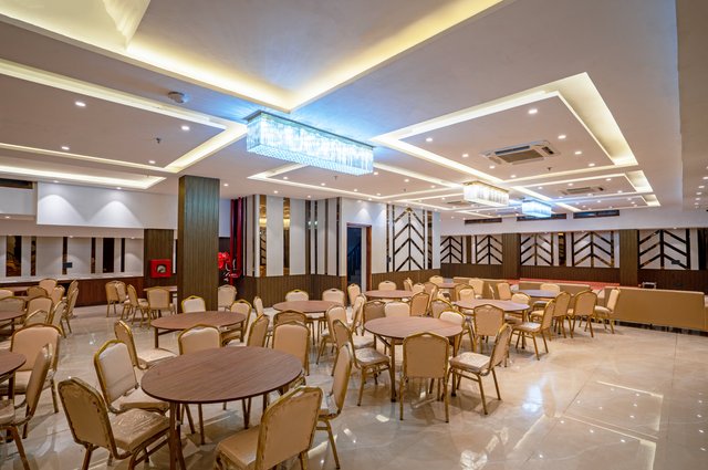 Saltstayz Premier Noida Sector 135 Expressway photos image 40