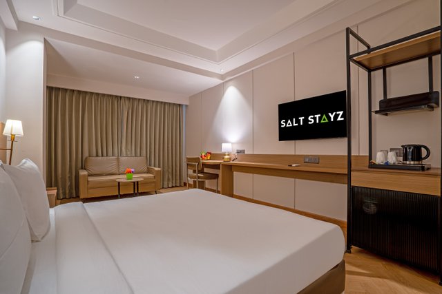 Pause by Saltstayz- East of Kailash photos image 9