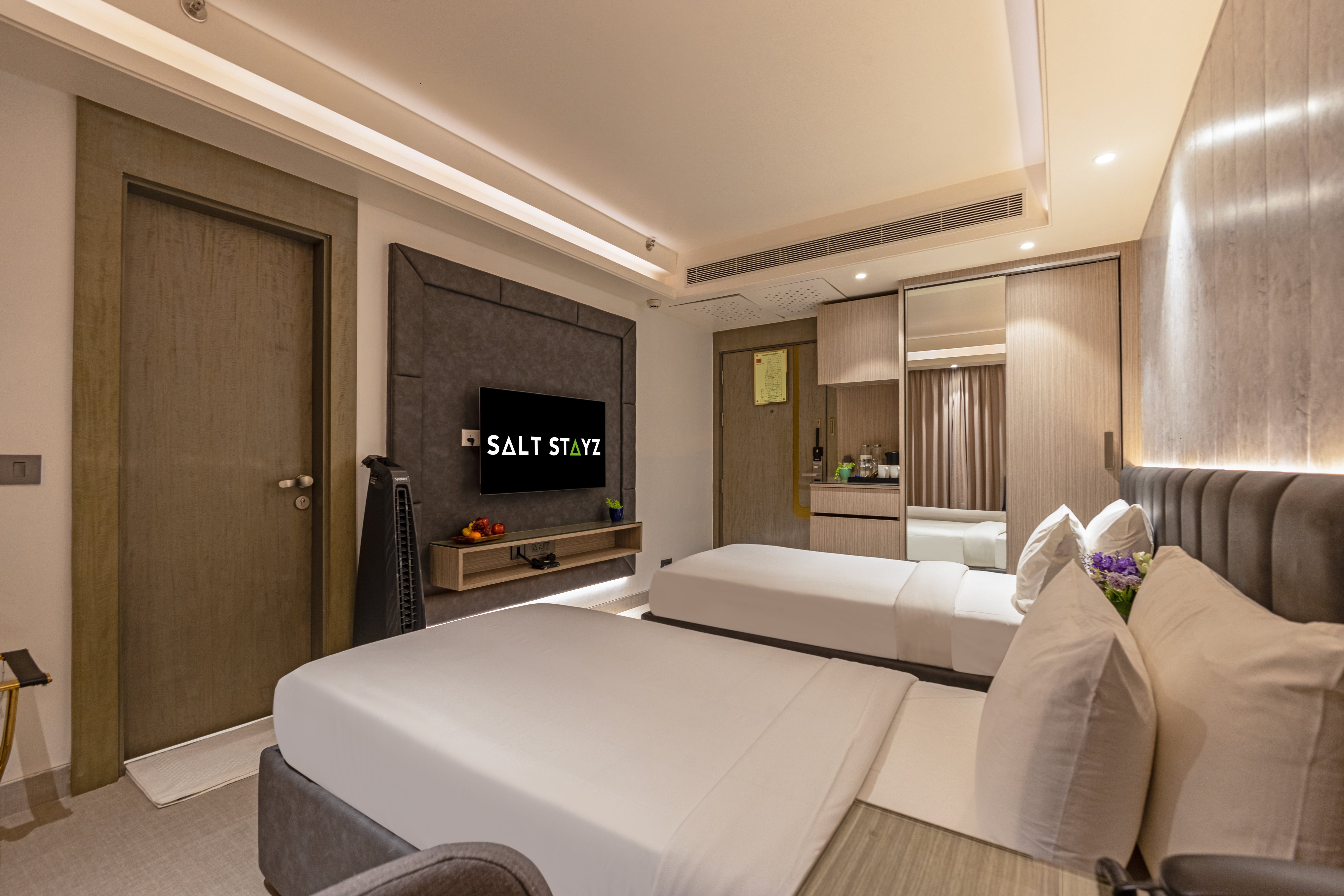 Pause by Saltstayz- Cyber Hub photos image 25