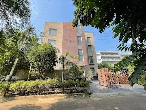 Saltstayz Corporate Biz- Golf Course Road place picture